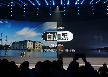 passo del pixel degli schermi del LED curvo 2.5mm tutta l'esposizione di LED del fondo di fase di formato fornitore
