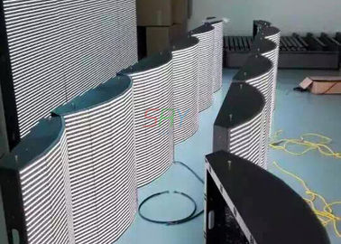 L'alta definizione dell'interno su misura curva ha condotto il tabellone per le affissioni 1R1G1B P6 del monitor fornitore